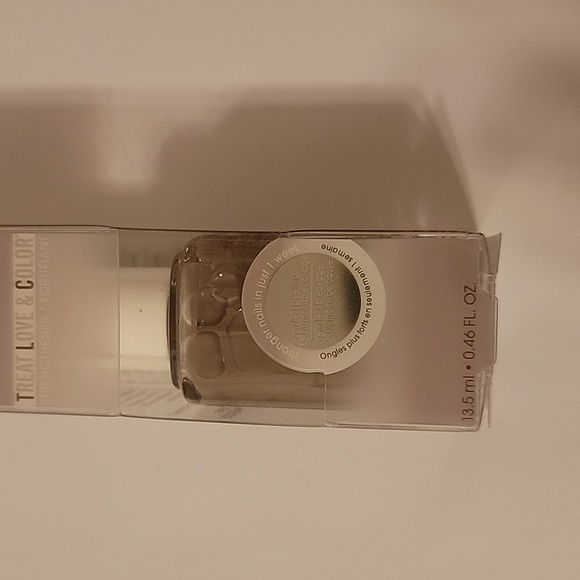 Essie - Picture 3 of 3